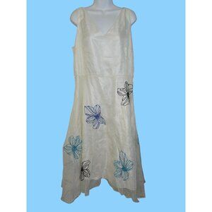 Due per Due Veste Size 16 White Silk with Black Blue and Teal Embroidered Flower